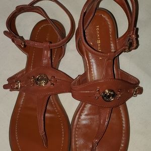 CUTE Tommy Hilfiger strappy sandals